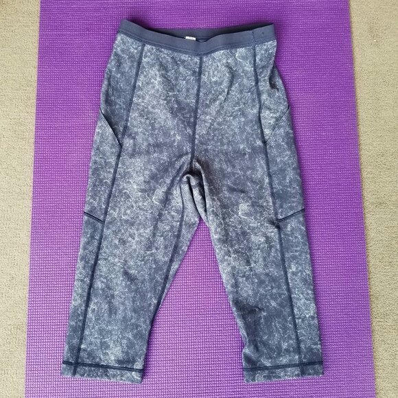 Lululemon High Rise Paddle Crop 15.75" Denim Wash Print Blue Hail Multi size 6-8 - Picture 3 of 8